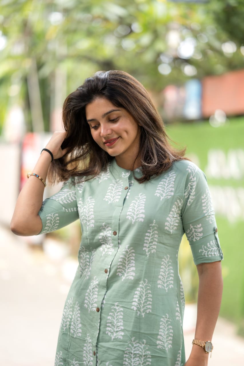 Shades of Jaipur Graceful Simplicity in a Summer Breeze