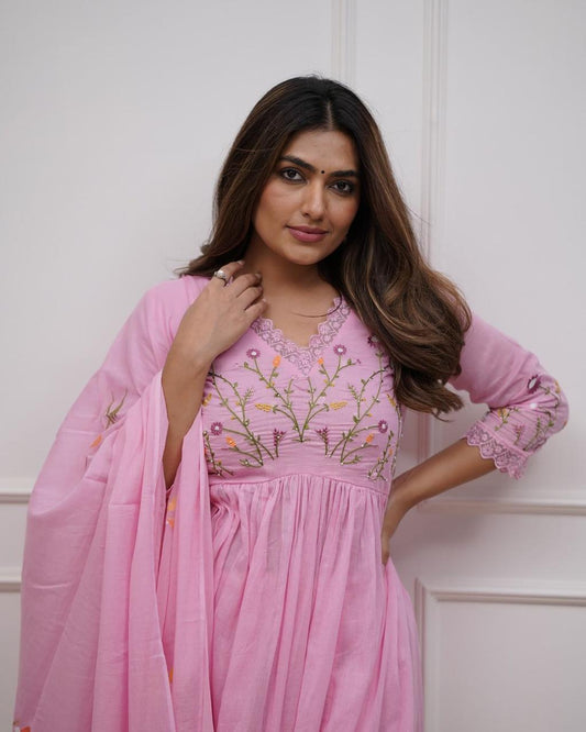 Pink Embroidery Kurta And Pant With Dupatta For Women