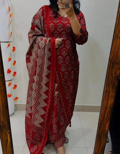 Red Pink Geometric Printed Kurta Set with Dupatta