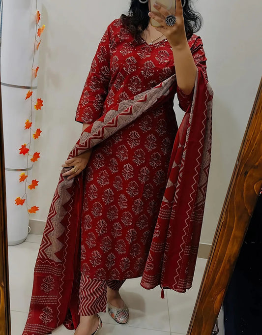 Red Pink Geometric Printed Kurta Set with Dupatta