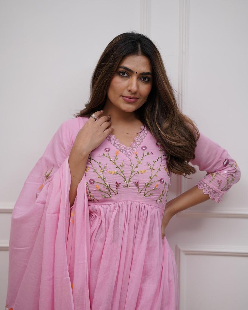 Pink Embroidery Kurta And Pant With Dupatta For Women